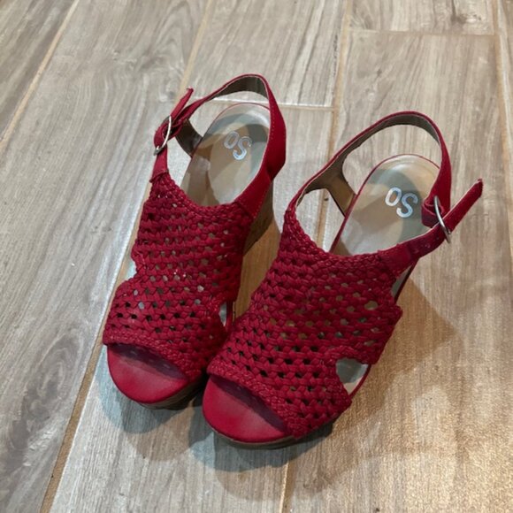 SO Women's Bundle Gray and Red Wedge Sandals Size 5.5 - Picture 2 of 2